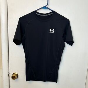 Under Armour Men's Black Shirt Size Medium